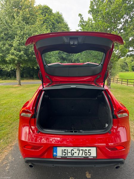 2015 Volvo V40 1.6 Petrol Automatic full spec 393819554