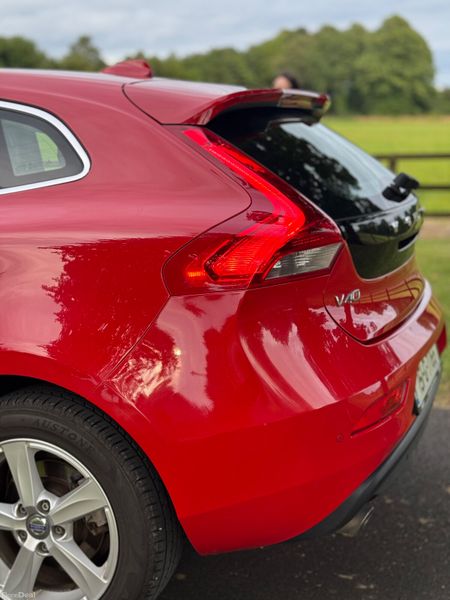 2015 Volvo V40 1.6 Petrol Automatic full spec 393819536
