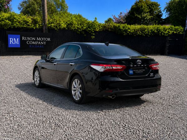 21 Toyota Camry 2.5 Hybrid 393823542