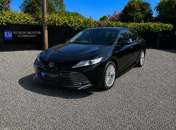 21 Toyota Camry 2.5 Hybrid 393823544