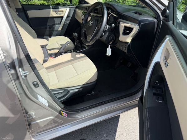 Toyota Corolla 2016 LUNA D4d Sat-Nav 393825198