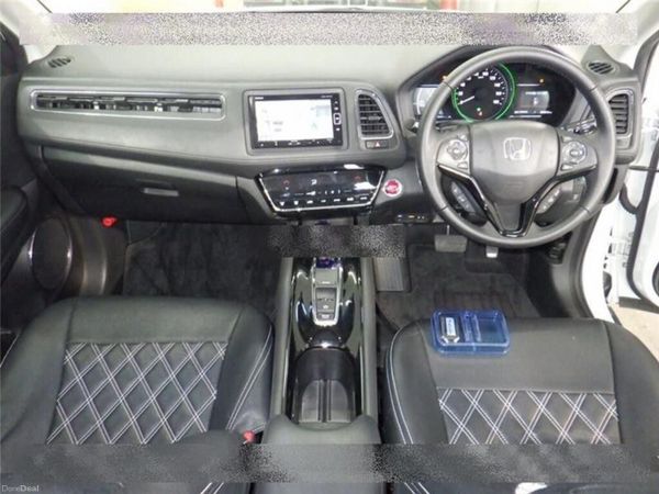 2016 honda vezel / ARRIVING SOON 393826768