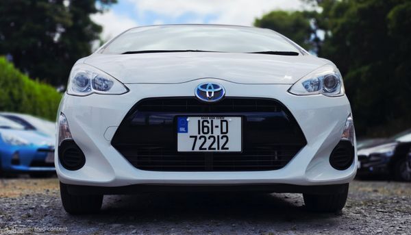 Toyota Aqua 393831202