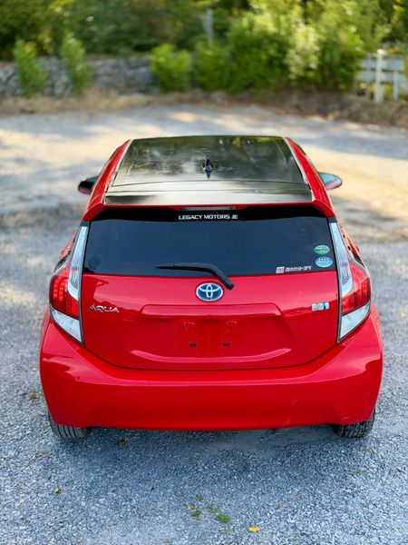 Toyota Aqua | 2015 | 79,000 KM | AUTO| HYBRID 393954122