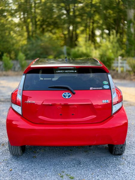 Toyota Aqua | 2015 | 79,000 KM | AUTO| HYBRID 393954124