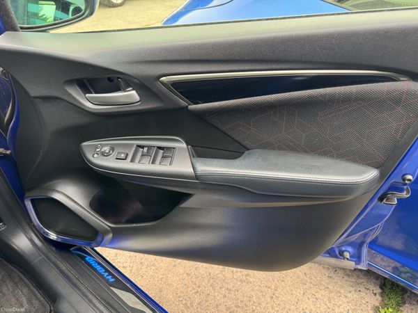 HONDA FIT Hybrid SPORTS Edition 2014 37000KM 2 Key 393972196