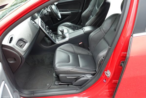 Volvo V60 2.0 diesel R-Design 393998198