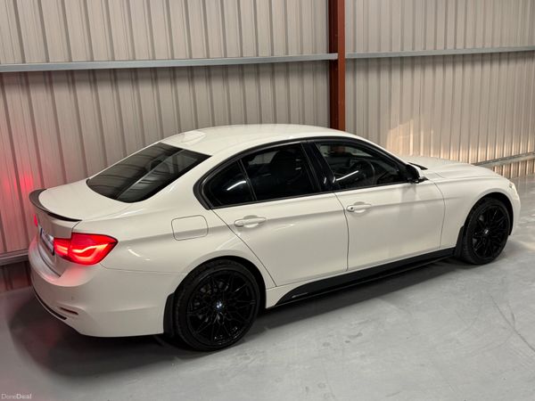 2015 BMW 3-Series Sport 393908774