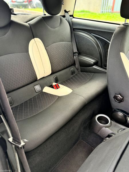 🔴 Mini Cooper High Spec Full services history 393909292