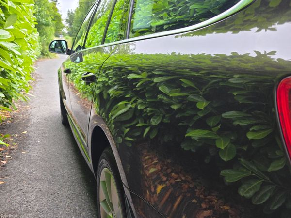 2014 Skoda Superb Combi 1.6 TDI Ambiente Estate 393912804