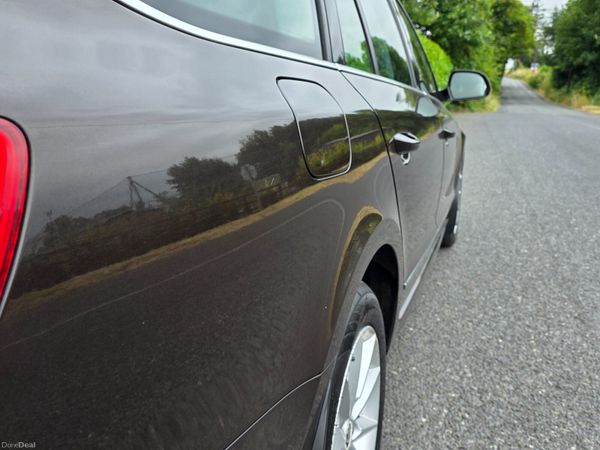 2014 Skoda Superb Combi 1.6 TDI Ambiente Estate 393912808