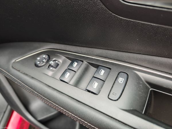Peugeot 3008 2019 automatic high spec 394057666