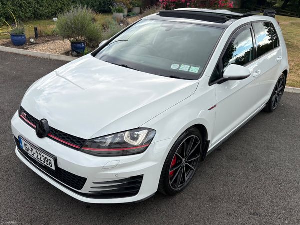 2016 Volkswagen Golf GTI Performance 394081036