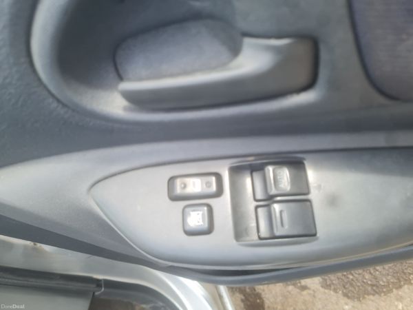 2005 Toyota Yaris 1.0L Nct01/27 394001376