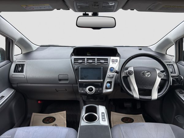 2013 Toyota Prius 1.8 Hybrid Automatic 7 Seater 394012176