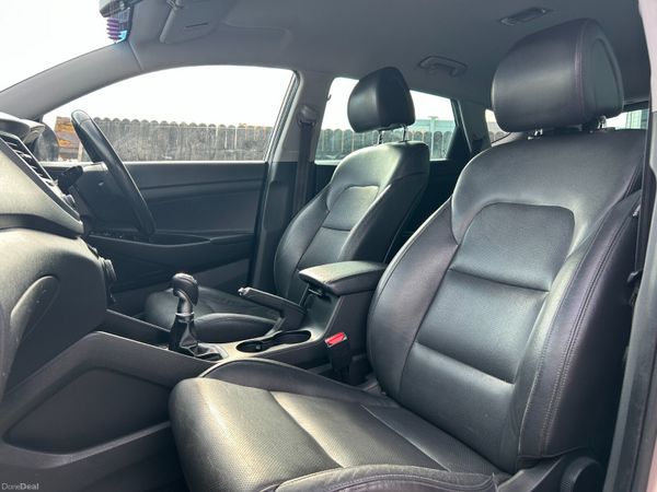Hyundai Tucson Executive 1.7 2016 394167294