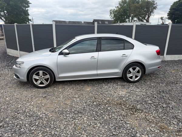 Volkswagen Jetta 2014 394123744