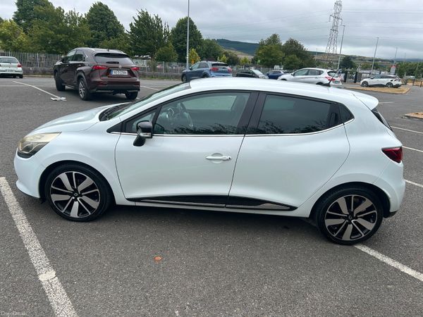 RENAULT CLIO 2015 PETROL AUTOMATIC 394125342