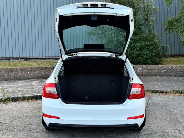 🔴 Skoda Octavia High Spec/Full Service History 394127196