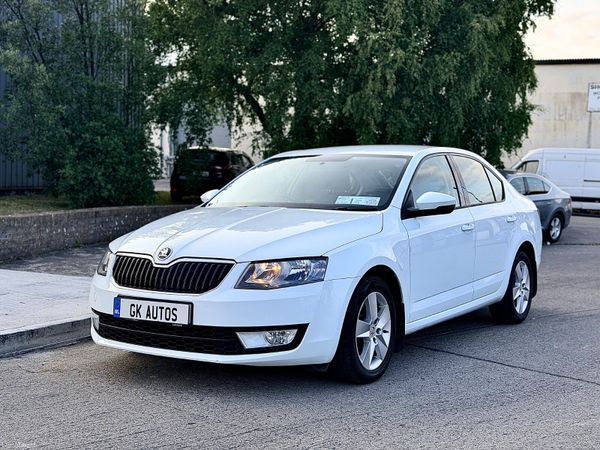 🔴 Skoda Octavia High Spec/Full Service History 394127114