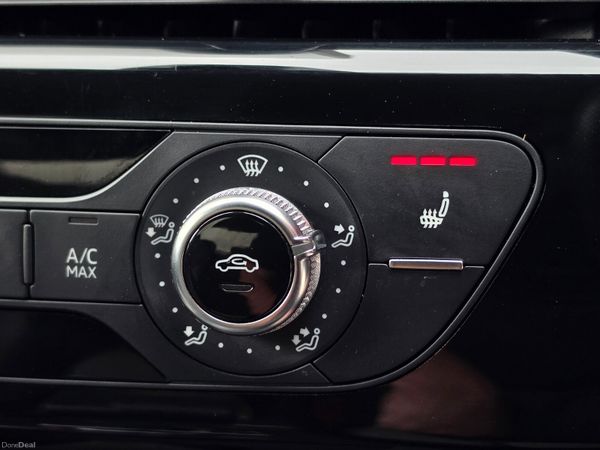 AUDI A4 2019 *192 BLACK EDITION NEW MODEL 394129002