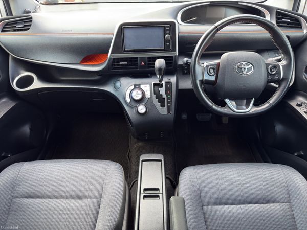 2018 Toyota Sienta 1.5 Hybrid Automatic 394271248