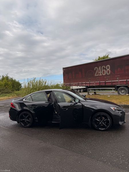 Lexus IS 300H F Sport  2018 2.5L Petrol Hybrid 394291326