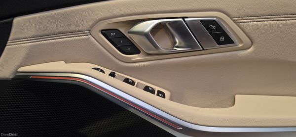 🔥 2021 BMW 330e M-Sport //  Panoramic Sunroof// 394222552