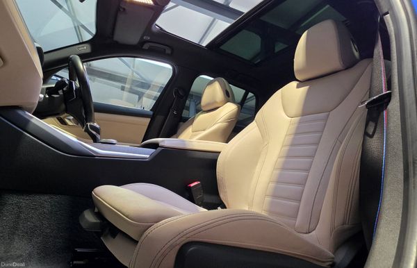 🔥 2021 BMW 330e M-Sport //  Panoramic Sunroof// 394222580