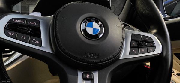 🔥 2021 BMW 330e M-Sport //  Panoramic Sunroof// 394222590