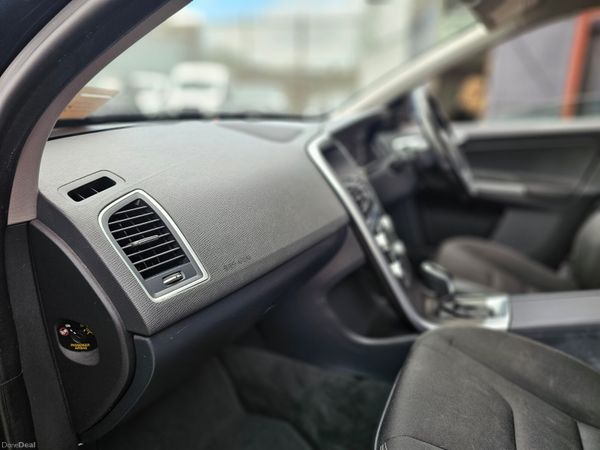 VOLVO XC60 AUTO // 07/27 NCT 394236110