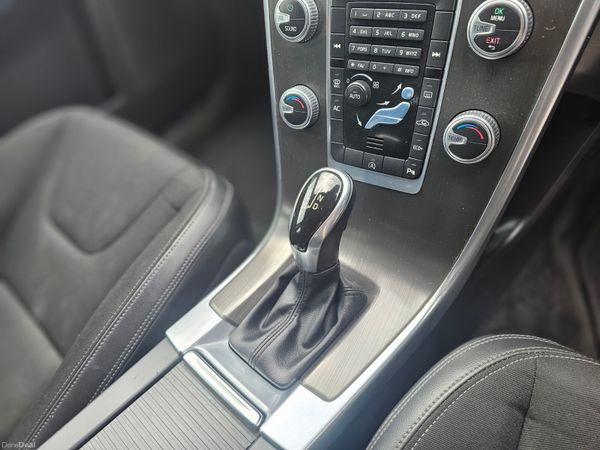 VOLVO XC60 AUTO // 07/27 NCT 394236130