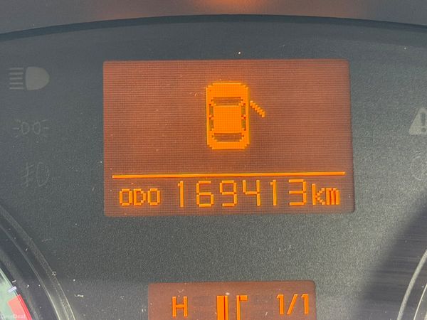 2012 TOYOTA AVENSIS 2.0 D4D STRATA = LOW MILES = 394351178
