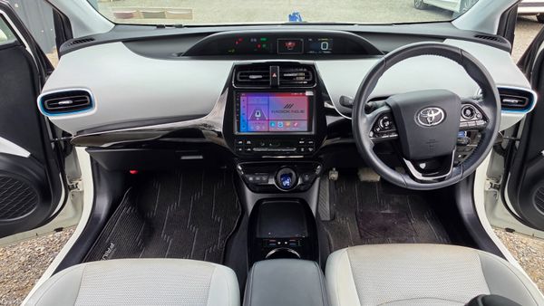 Toyota Prius 1.8L Hybrid **Leather Seats** 394364744