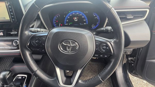 Toyota Corolla 1.8 HYBRID SPORTS 394364890