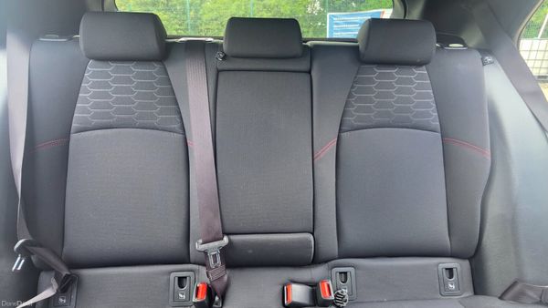 Toyota Corolla 1.8 HYBRID SPORTS 394364892