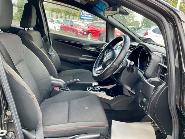 2016 Honda Fit 1.5  Hybrid Auto,Car Play 394365228