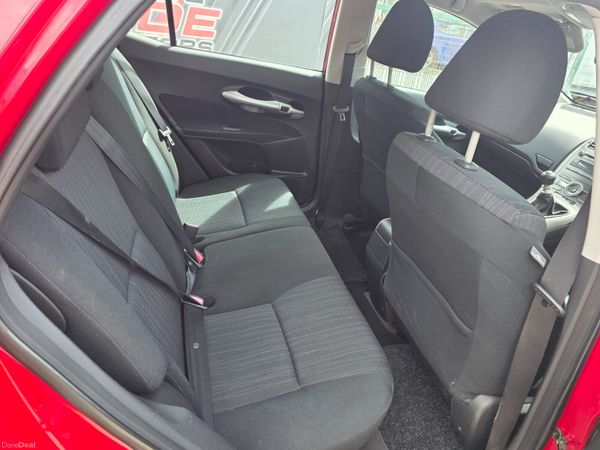 Toyota Auris 2009 394365418