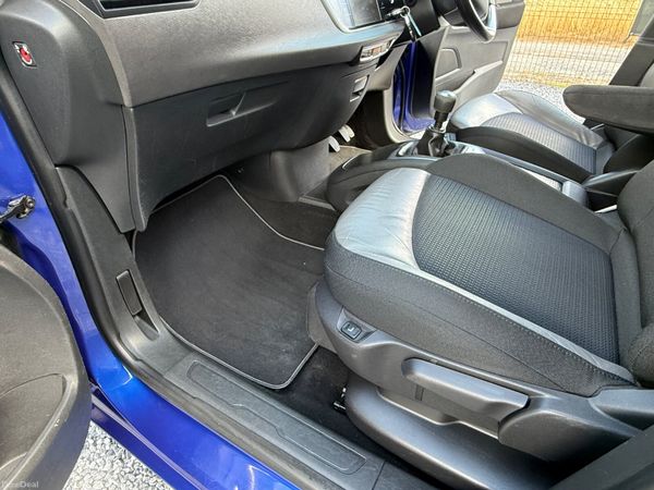 Citroen C4 1.6 Diesel 7 Seater 394374602