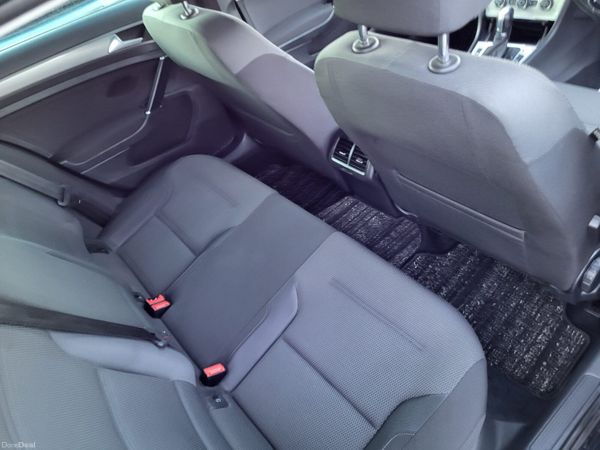 Volkswagen Golf 2017 394331386