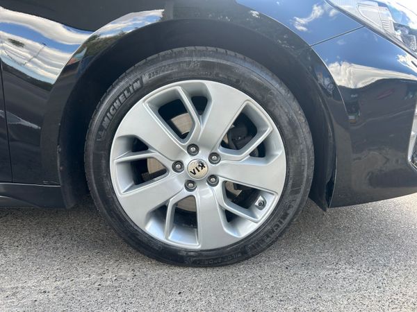 Kia Optima 2018 (NCT 05/28) 394335864