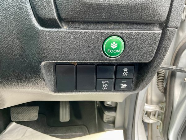 2015 Honda Fit  Hybrid Auto, 47K Miles only 394483444