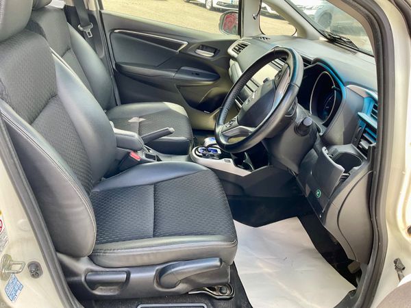 2015 Honda Fit 1.5 Hybrid Auto,Leather packag 394483820