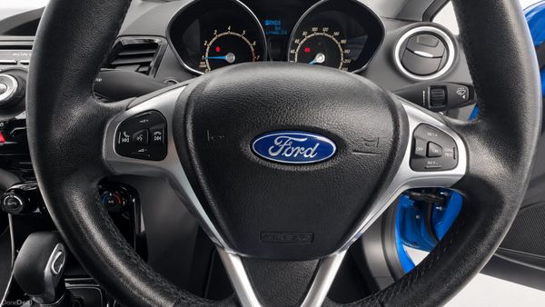 2016 Ford Fiesta 1.0L petrol Auto 394422212