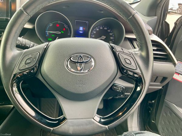 2017 Toyota C-HR 1.8 Hybrid Automatic,low KM 394432702