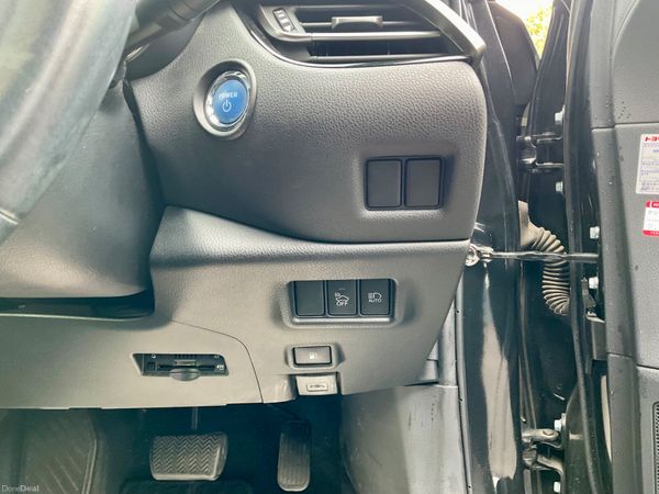 2017 Toyota C-HR 1.8 Hybrid Automatic,low KM 394432706