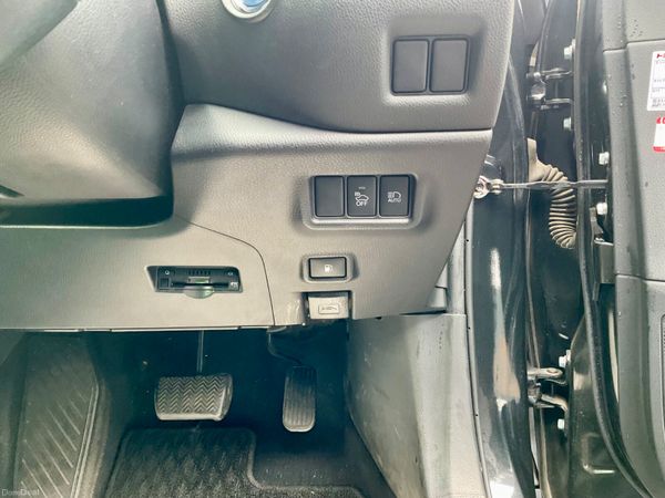 2017 Toyota C-HR 1.8 Hybrid Automatic,low KM 394432712