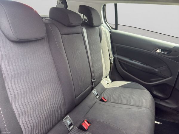 Peugeot 308 1.2L Petrol Manual 2014 394434738