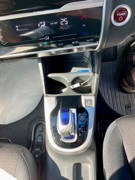 Honda Fit 1.5 2015 Hybrid Automatic Low Mileage 394439364
