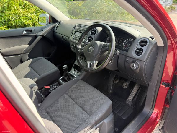 Volkswagen Tiguan 2.0 TDI Low KM L&L 394560772